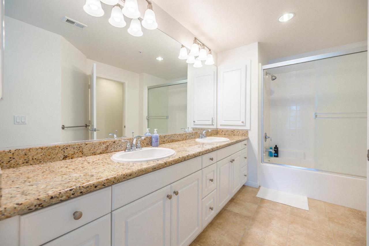 Luxury Irvine Spectrum 2 Bedrooms 2 Bathrooms Kitchen Pool Apartment Exterior photo